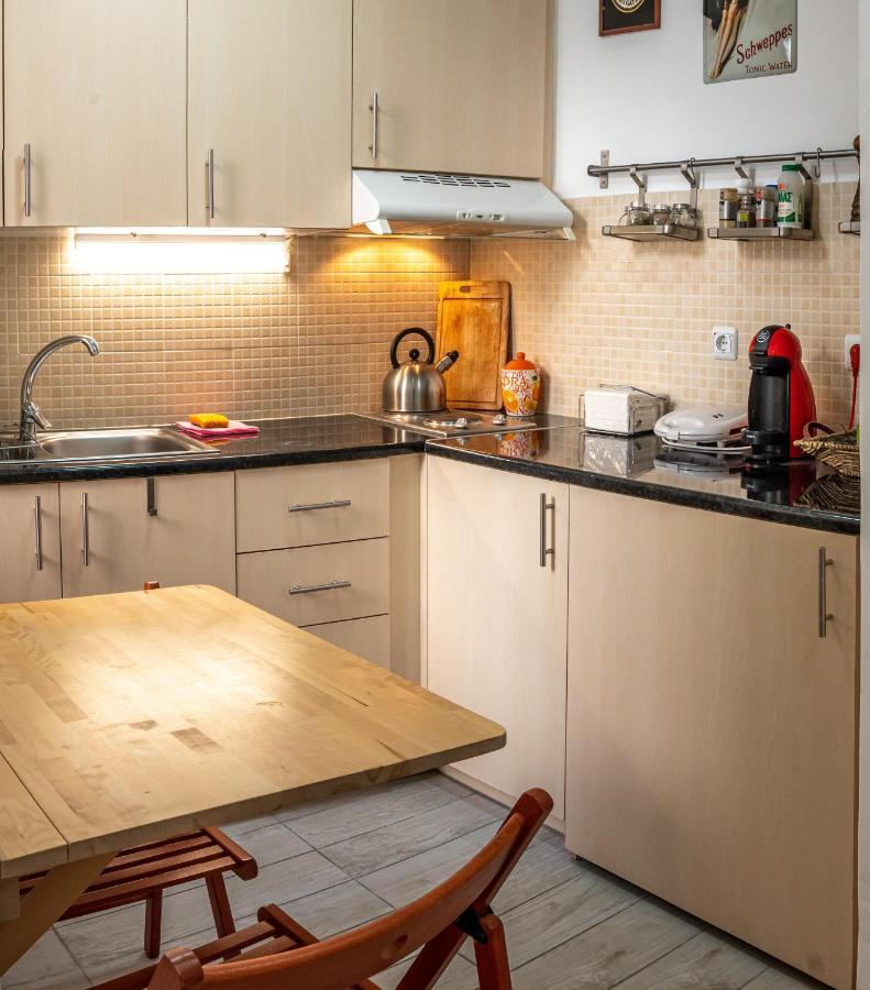Great 35 Sq M Studio On 1St Floor In Bohemian Psyri In Athens' Historic Center-In Vivo Apartments Atenas Exterior foto